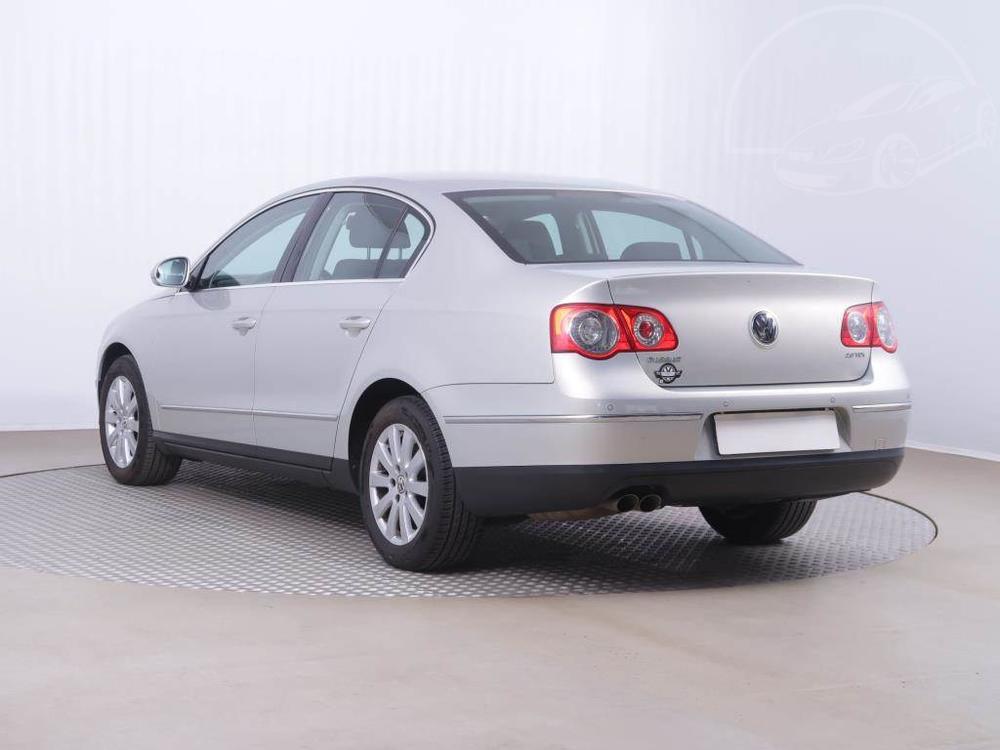 Volkswagen Passat 2.0 TDI, Serv.kniha, Xenony