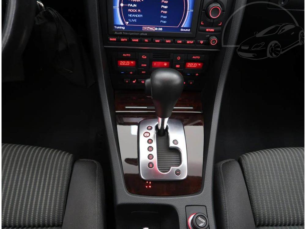 Audi A4 2.0, Automat, Navi