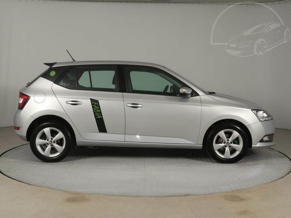 koda Fabia 1.0 TSI, Serv.kniha, Klima