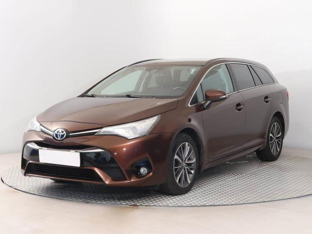 Toyota Avensis 1.6 D-4D, Serv.kniha, Navi