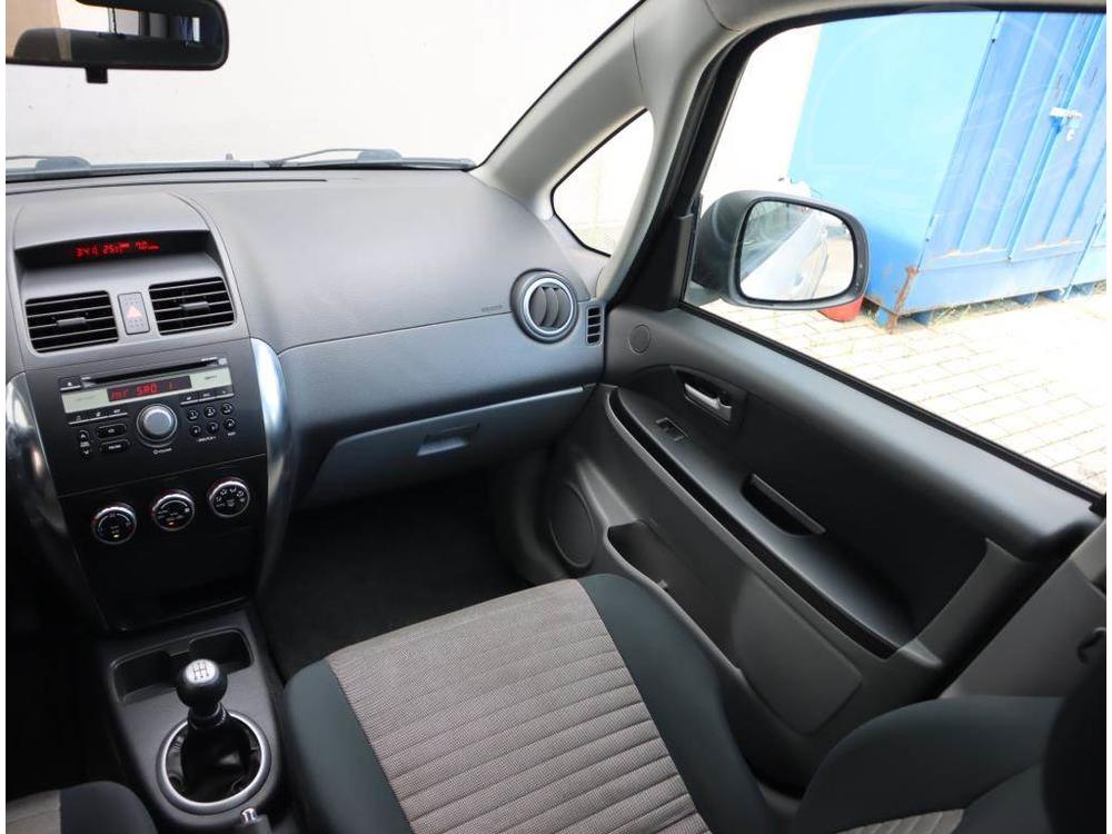 Suzuki SX4 1.6 VVT, Klima, El. okna