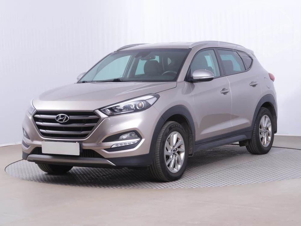 Hyundai Tucson 1.7 CRDi, Trikolor, R,2.maj