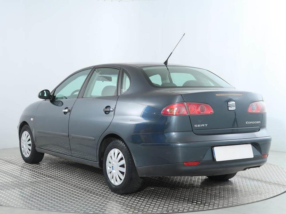 Seat Cordoba 1.4 16V, Klima, za dobrou cenu