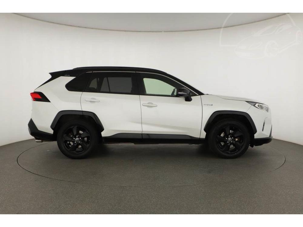 Prodm Toyota RAV4 2.5 Hybrid, Selection