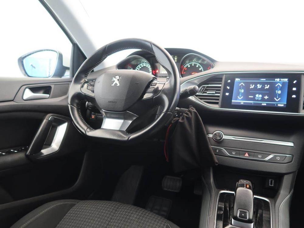 Peugeot 308 1.2 PureTech, Automat, R