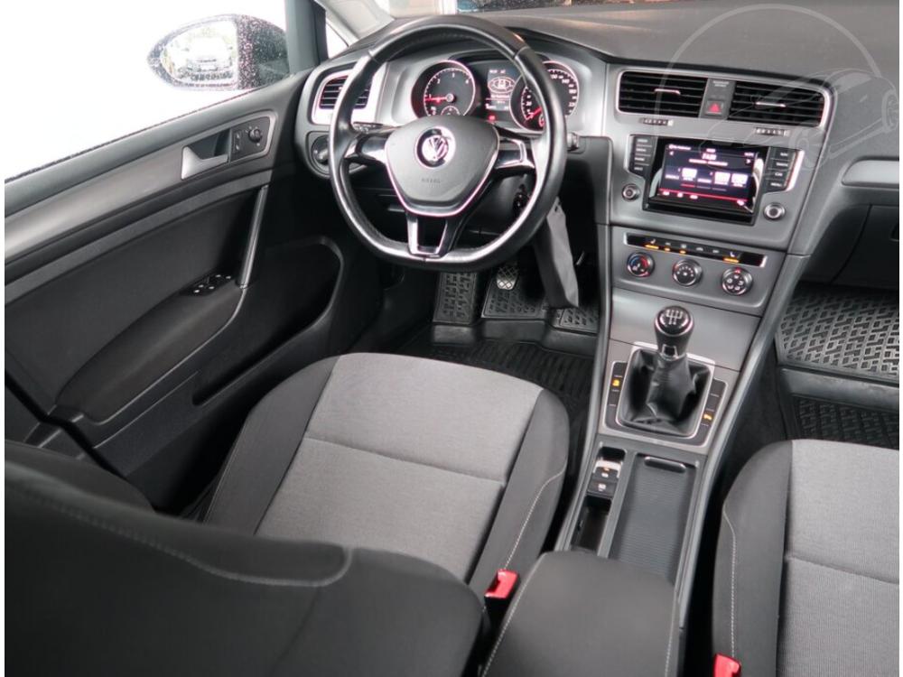 Volkswagen Golf 1.6 TDI, NOV CENA, Serv.kniha