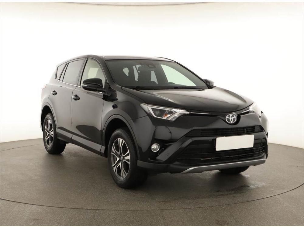 Prodm Toyota RAV4 2.0 D-4D, R,2.maj, Navi