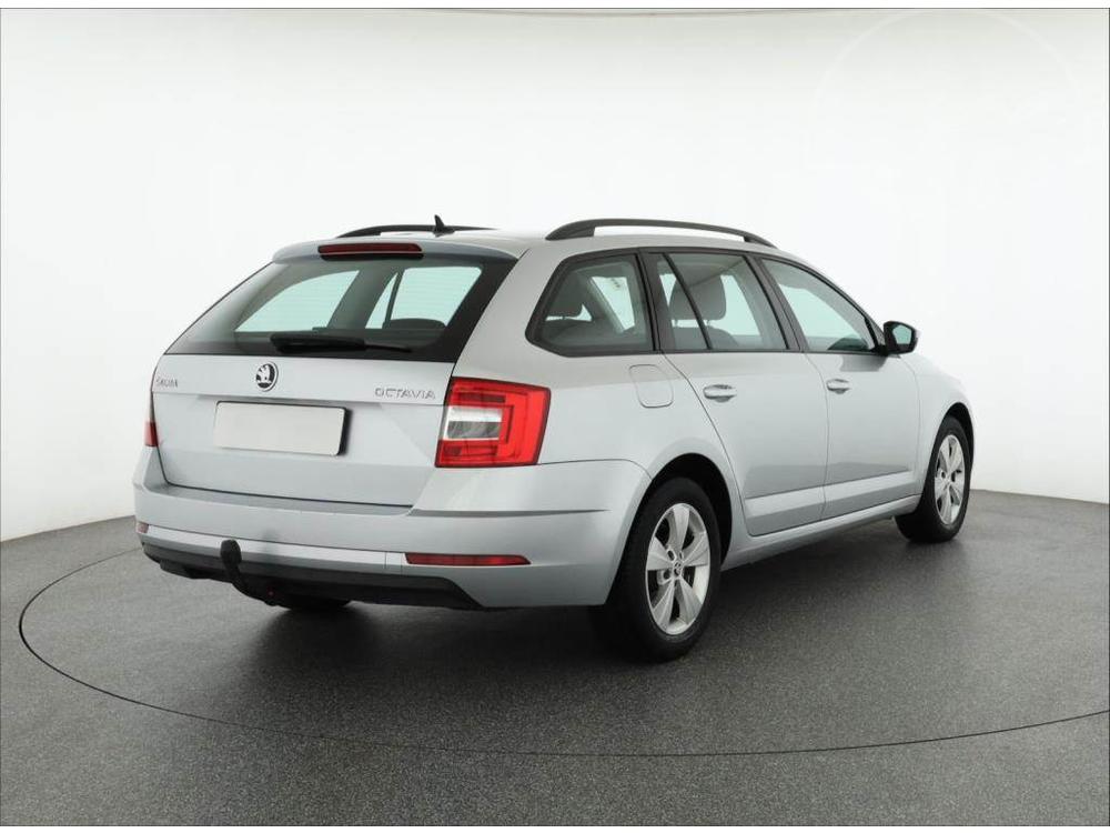 koda Octavia 1.6 TDI, Ambition, R,1.maj