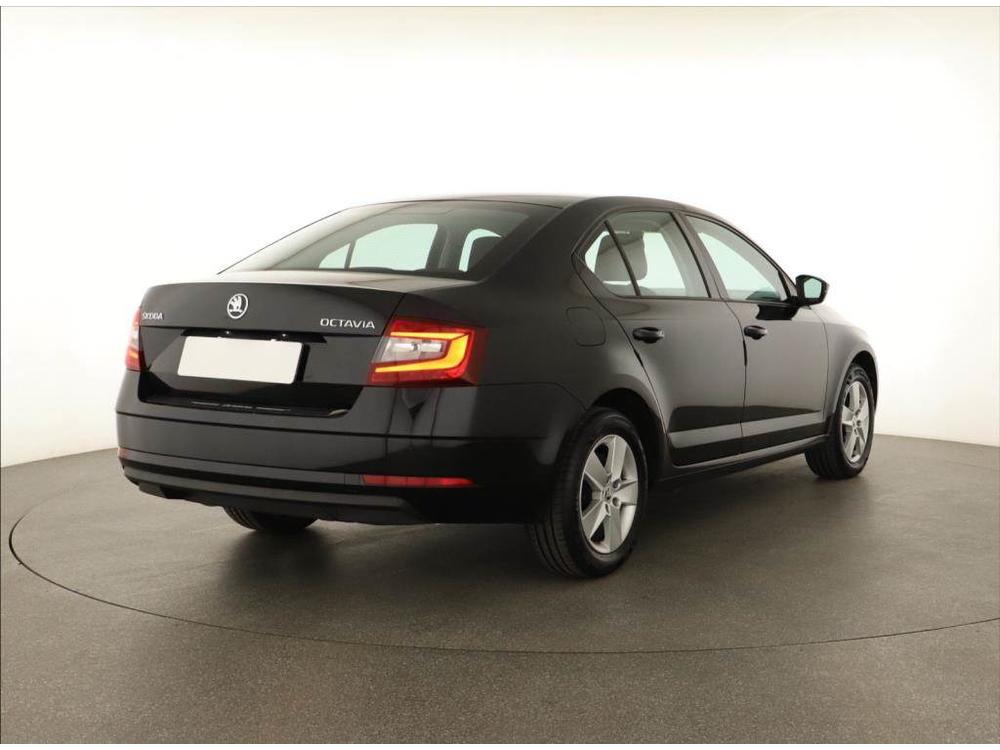 koda Octavia 1.4 TSI, Automatick klima