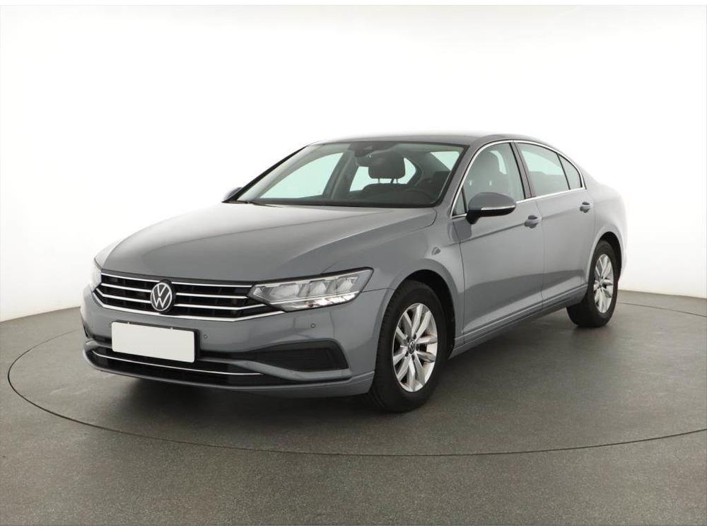 Prodm Volkswagen Passat 1.5 TSI, Business, NOV CENA