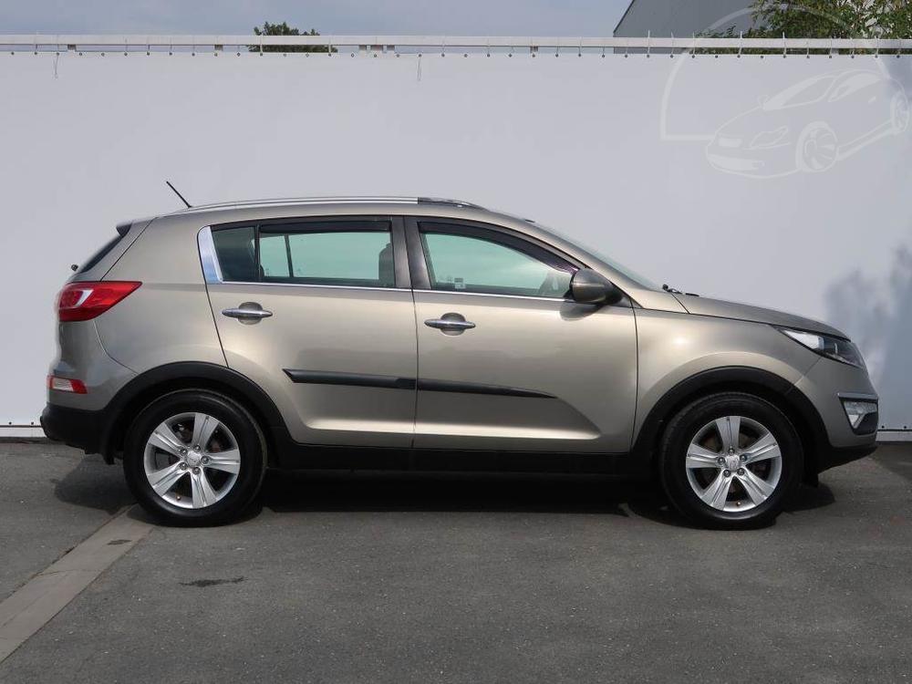 Kia Sportage 1.6 GDI, Automatick klima