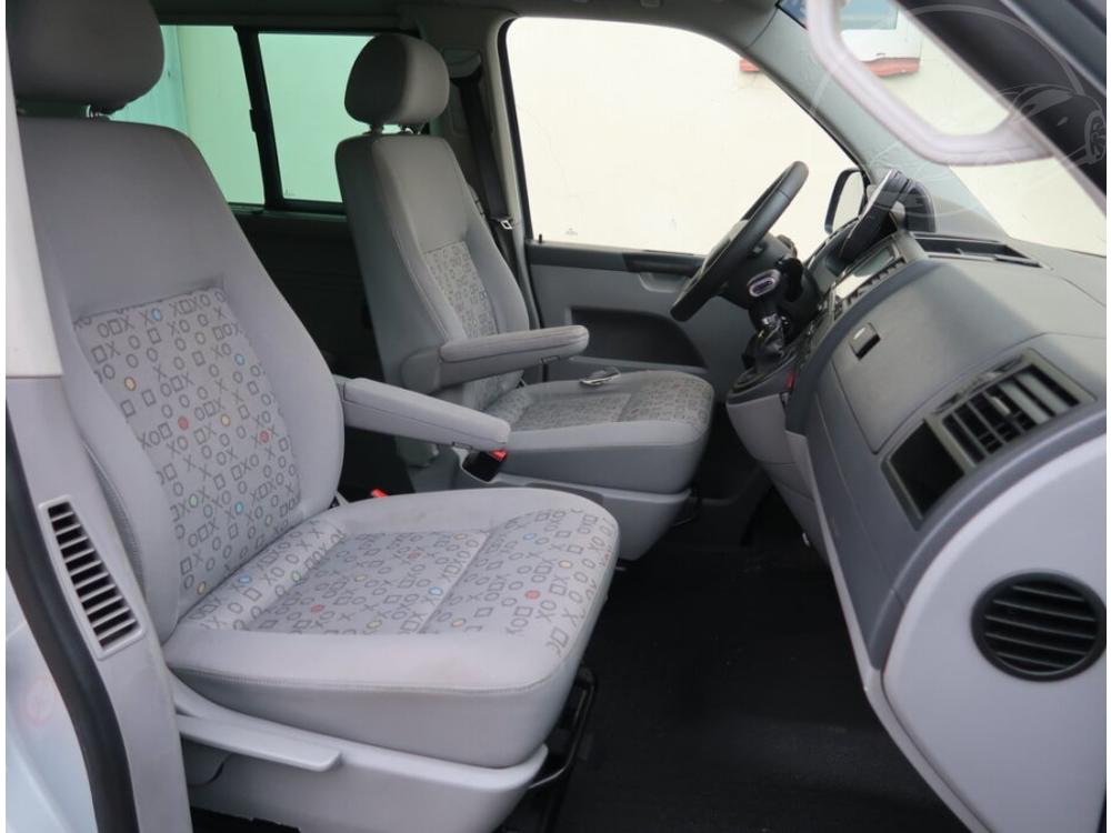 Volkswagen Transporter 2.5 TDI, Shuttle, 5 mst, LR