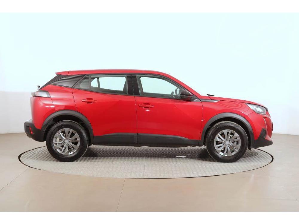 Peugeot 2008 1.2 PureTech, Automat