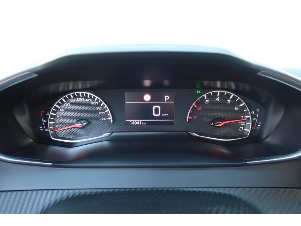 Peugeot 2008 1.2 PureTech, Automat