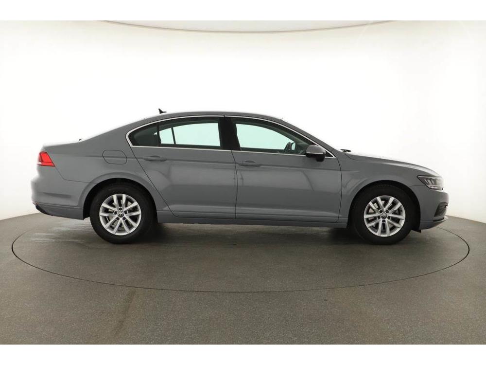 Volkswagen Passat 1.5 TSI, R,1.maj