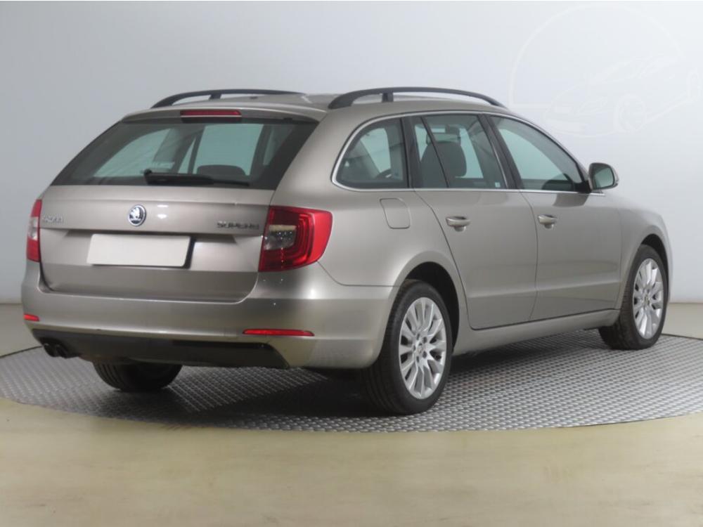 koda Superb 2.0 TDI, Automat, R,2.maj