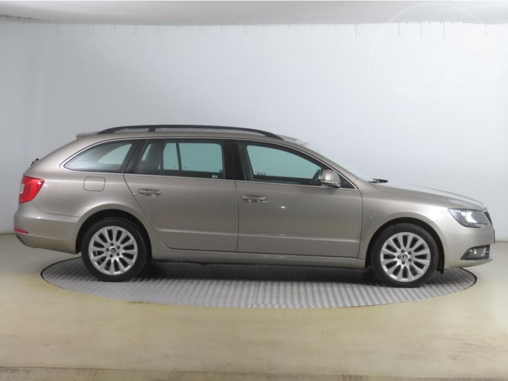 koda Superb 2.0 TDI, Automat, R,2.maj