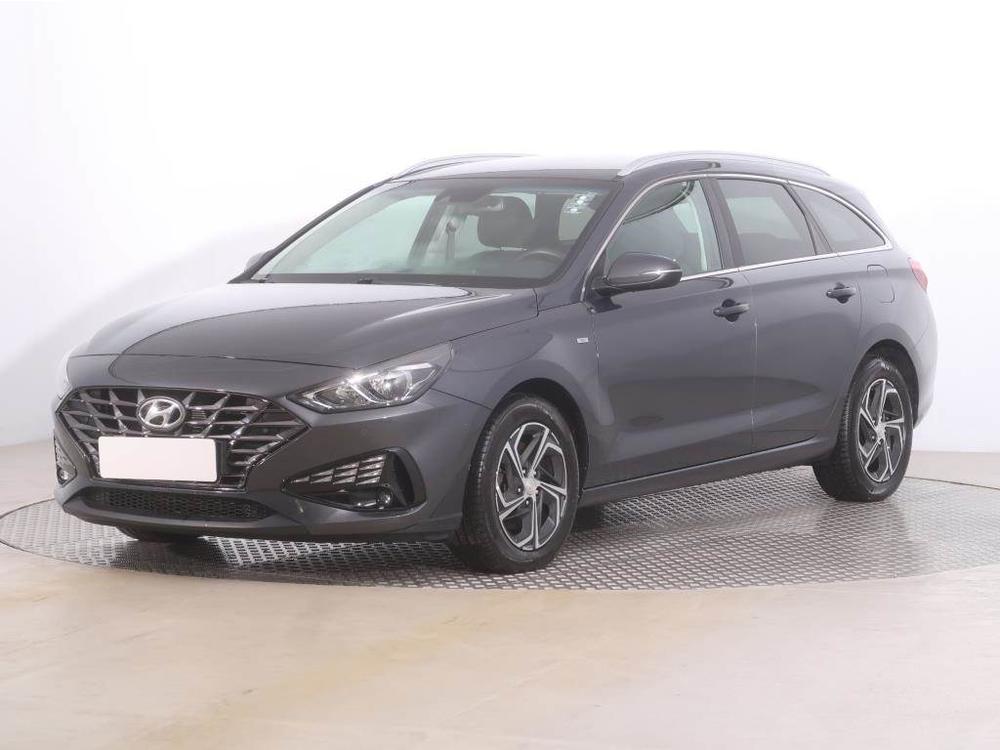 Hyundai i30 1.5 T-GDI MHEV, Family