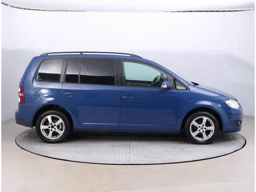 Volkswagen Touran 2.0 TDI, NOV CENA, Tempomat