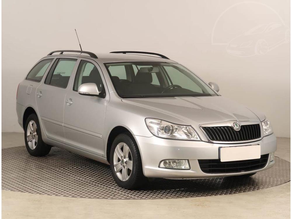 Prodm koda Octavia 1.4 TSI, Ambiente, Serv.kniha