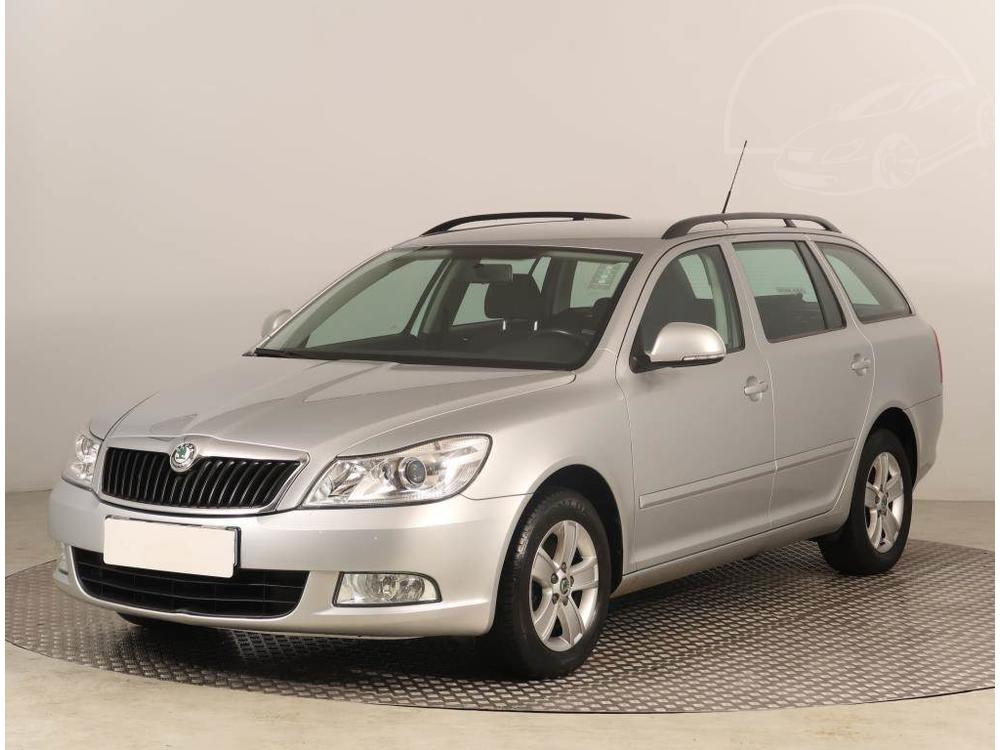 koda Octavia 1.4 TSI, Ambiente, Serv.kniha