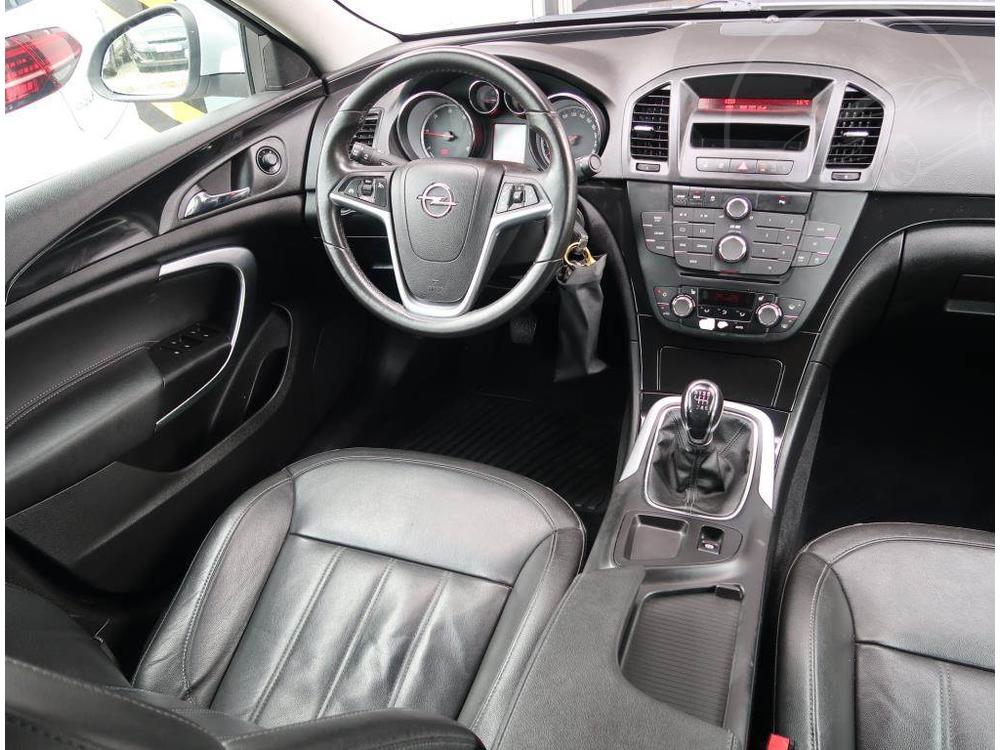 Opel Insignia 2.0 CDTI, Koen sedaky