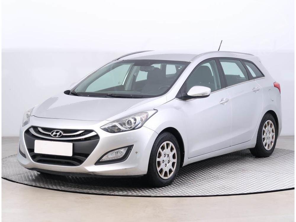 Hyundai i30 1.6 CRDi, po STK, Tan