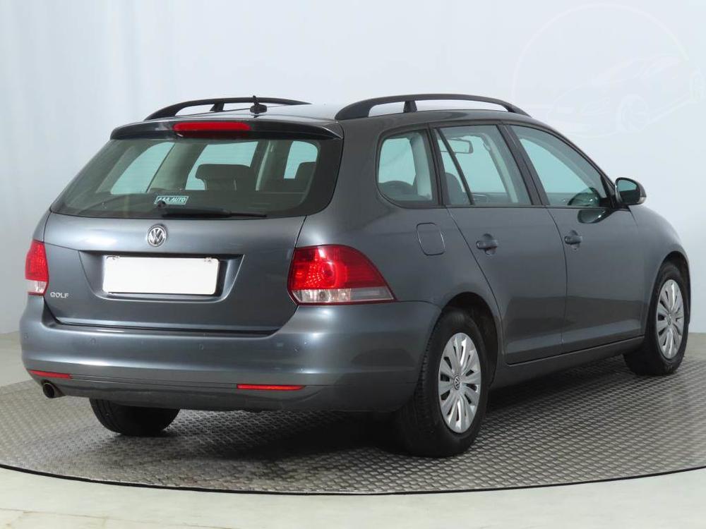 Volkswagen Golf 1.6 TDI, Automatick klima