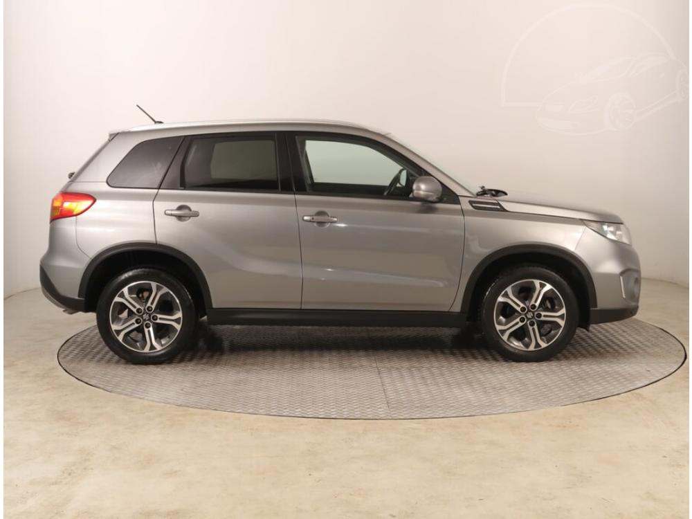 Suzuki Vitara 1.6 VVT, Elegance, Serv.kniha