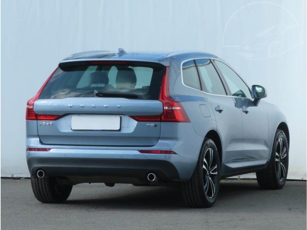 Volvo XC60 T5 AWD, Momentum, NOV CENA