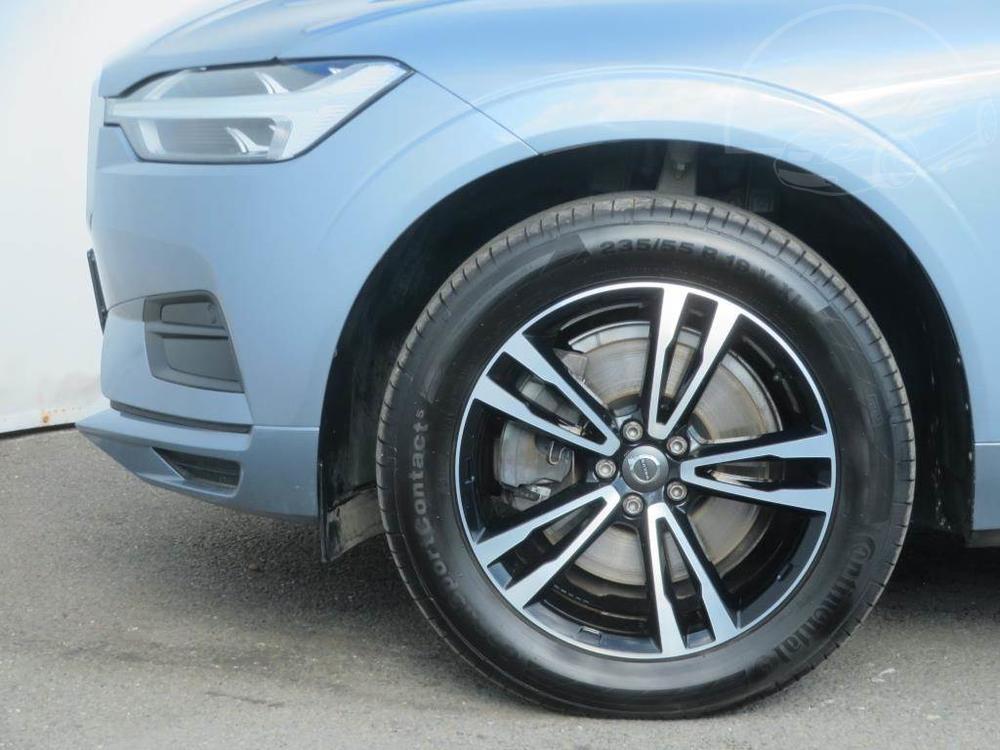 Volvo XC60 T5 AWD, Momentum, NOV CENA