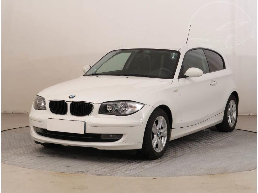 BMW 116 116i, Klima, El. okna