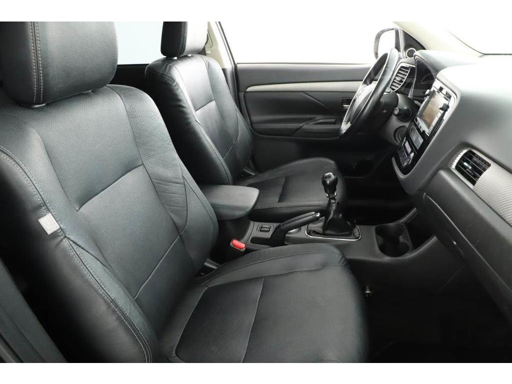 Mitsubishi Outlander 2.2 DI-D, NOV CENA, 4X4