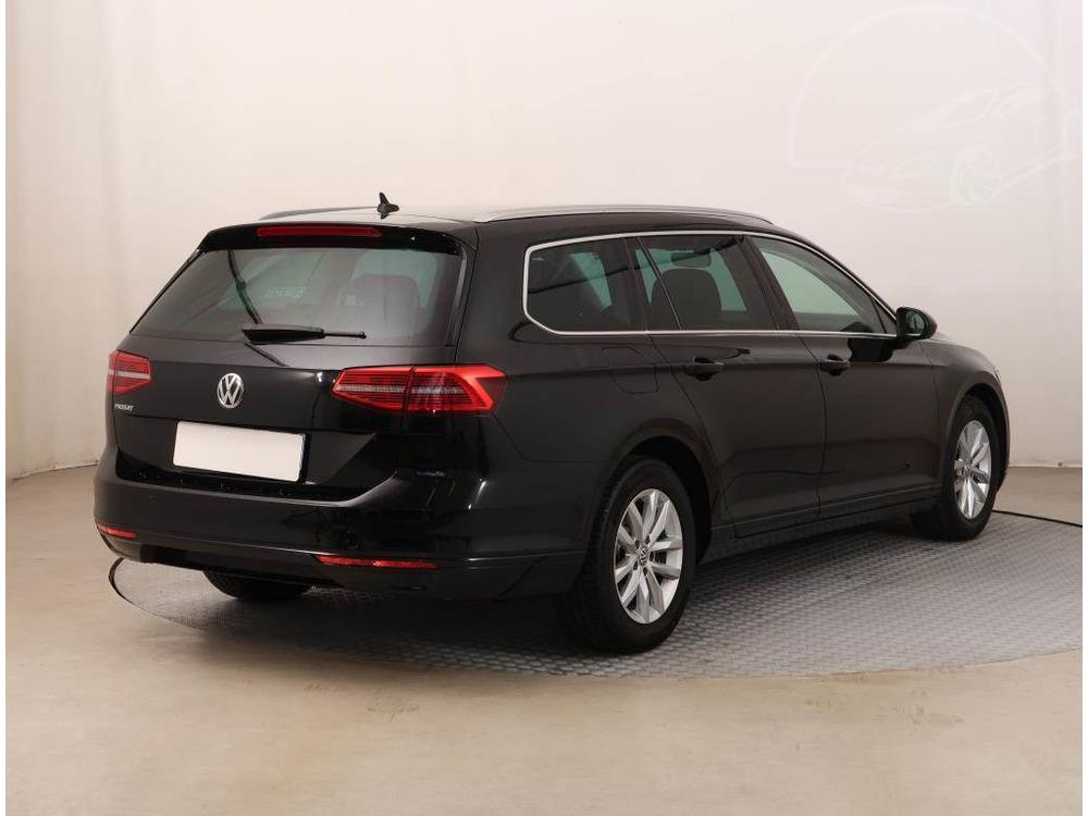 Volkswagen Passat 2.0 TDI, NOV CENA, Serv.kniha