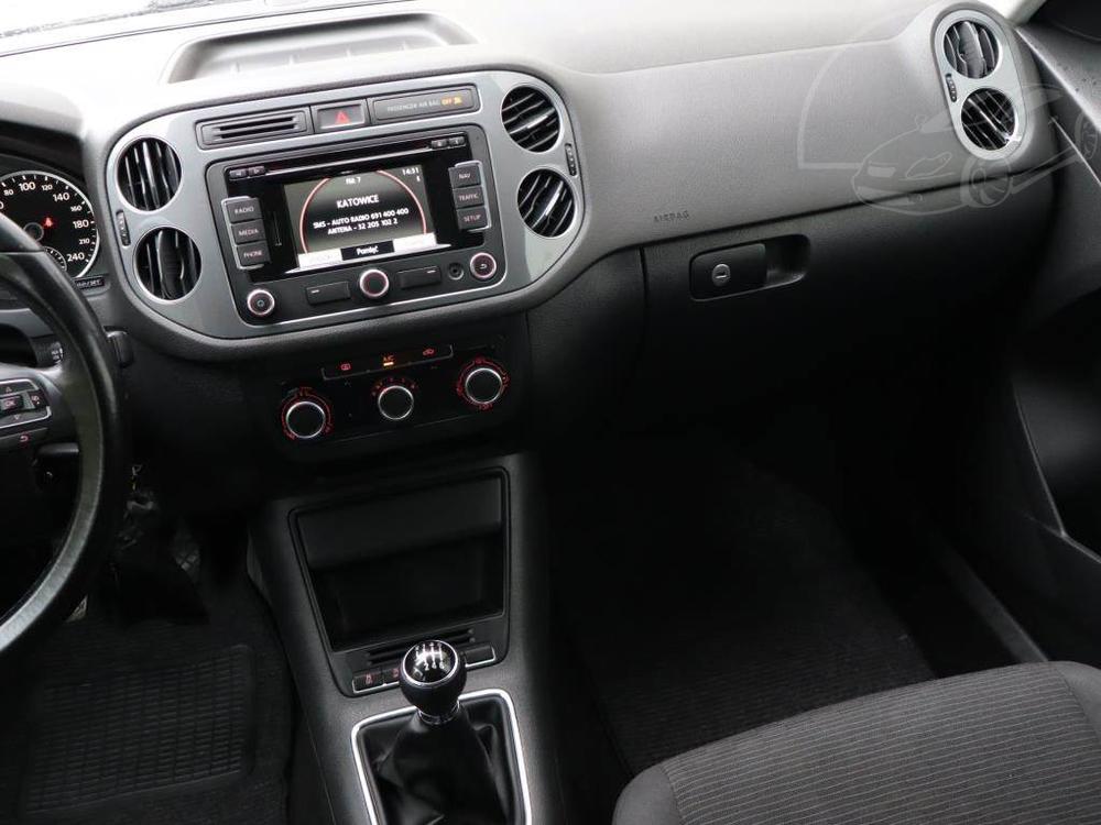 Volkswagen Tiguan 2.0 TDI, Serv.kniha, Navi