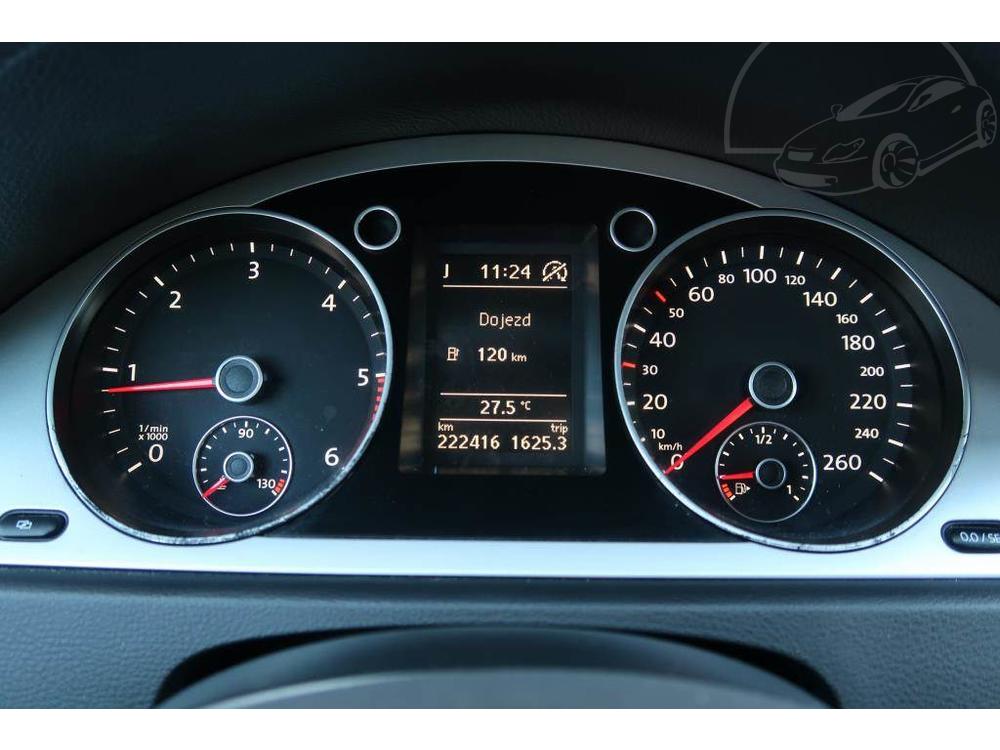 Volkswagen Passat 1.6 TDI, Navi