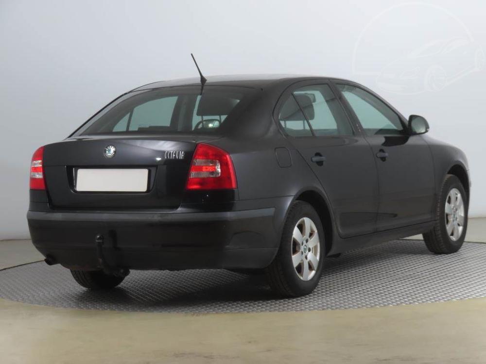 koda Octavia 1.6, R,1.maj, Serv.kniha