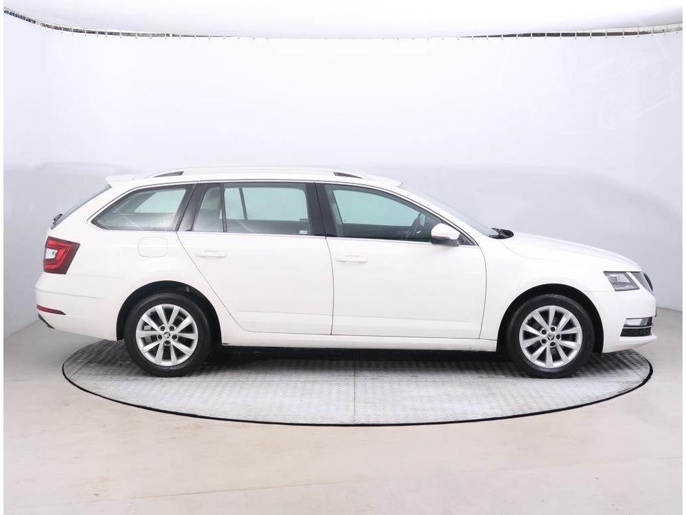 koda Octavia 1.6 TDI, Automatick klima