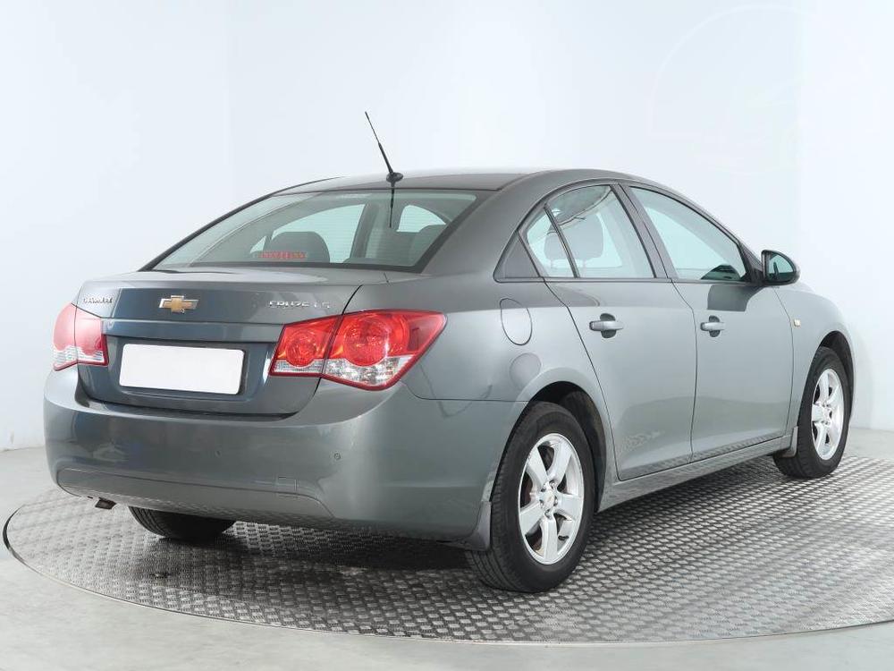 Chevrolet Cruze 1.8 i 16V, R,1.maj