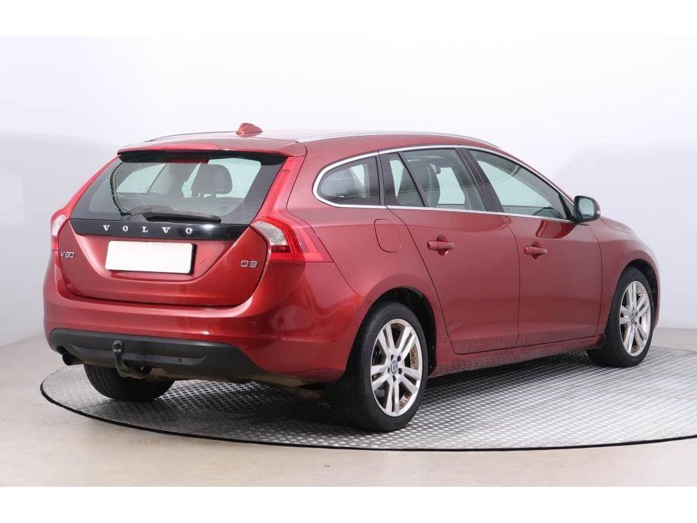 Volvo V60 D4 2.0, Navi, Koen sedaky