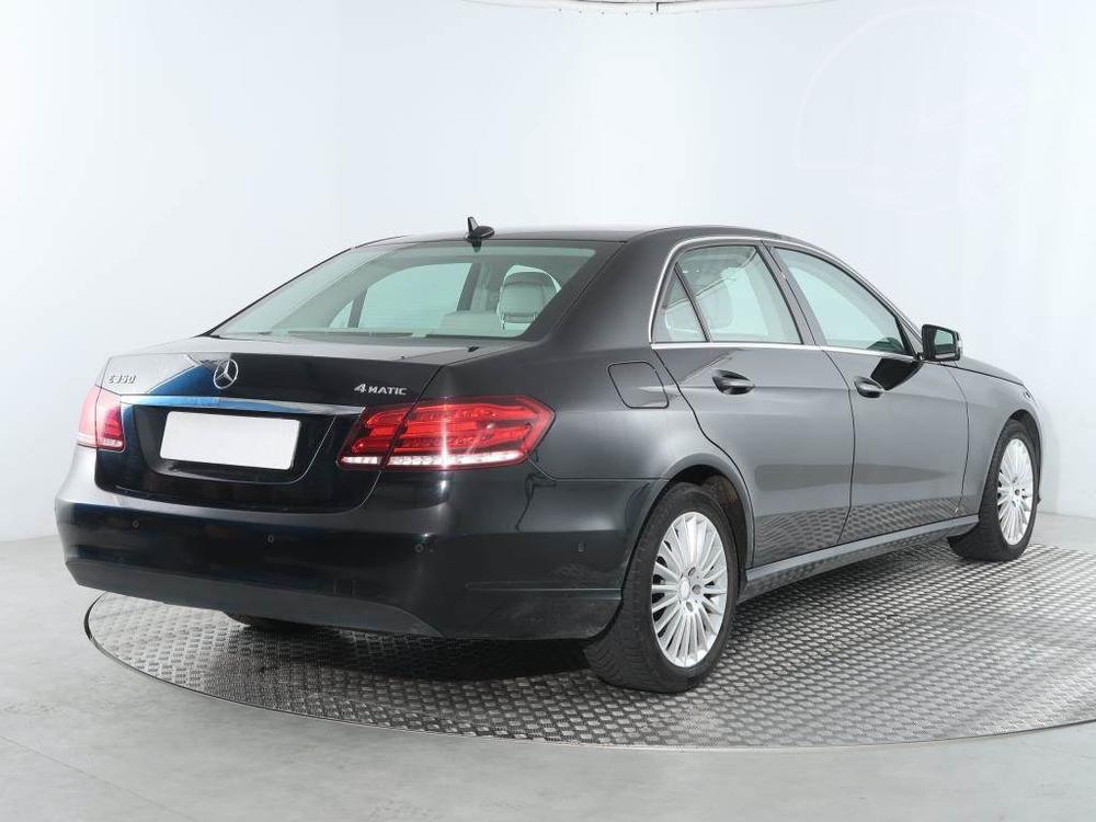 Mercedes-Benz E 350 350 4MATIC, NOV CENA, 4X4