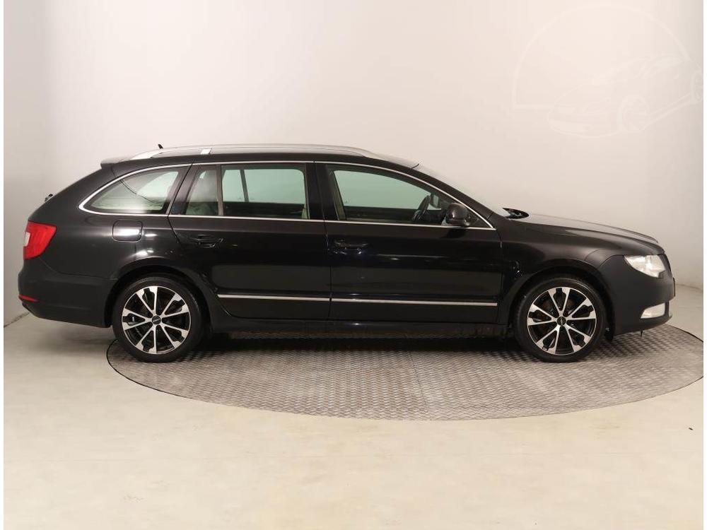 koda Superb 2.0 TDI, 4X4, Serv.kniha