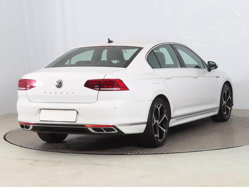 Volkswagen Passat 2.0 TDI, R-Line, Automat