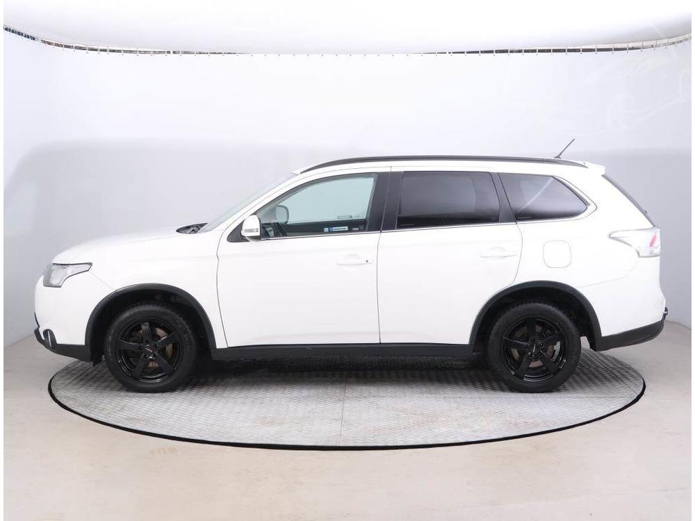 Mitsubishi Outlander 2.2 DI-D, 4X4, Serv.kniha