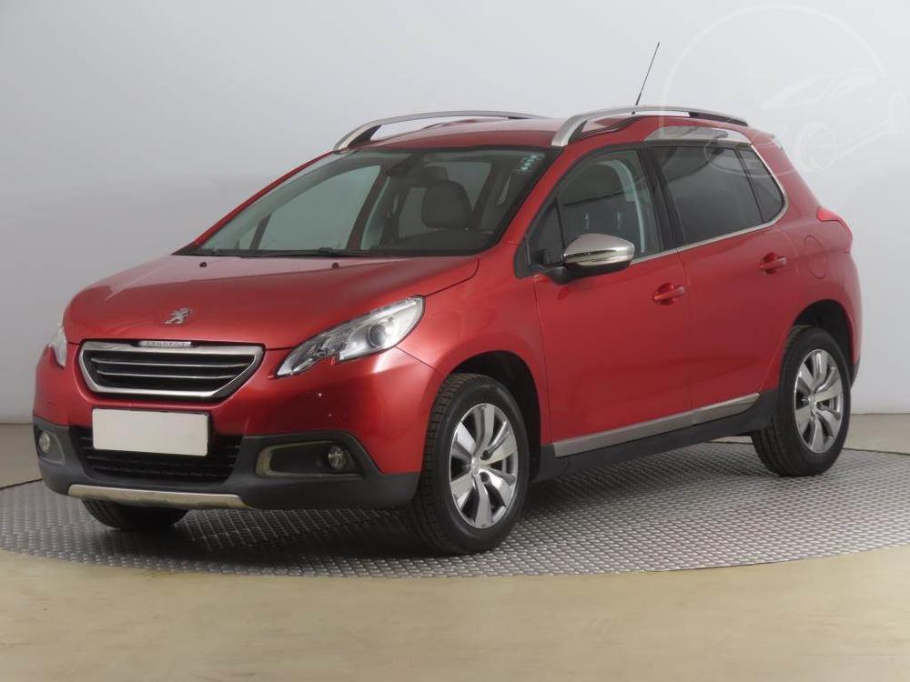 Peugeot 2008 1.2 PureTech, Ke, Navi