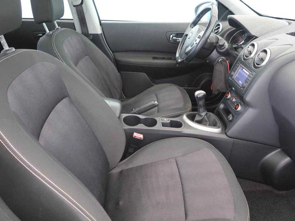 Nissan Qashqai 1.6, NOV CENA, R,2.maj