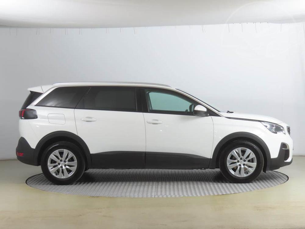 Peugeot 5008 PureTech 130, Automat, 7mst