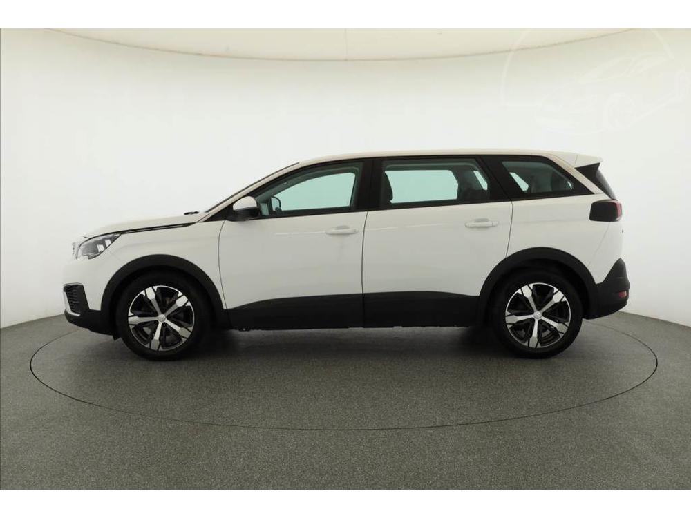 Peugeot 5008 PureTech 130, 7mst, R,1.maj