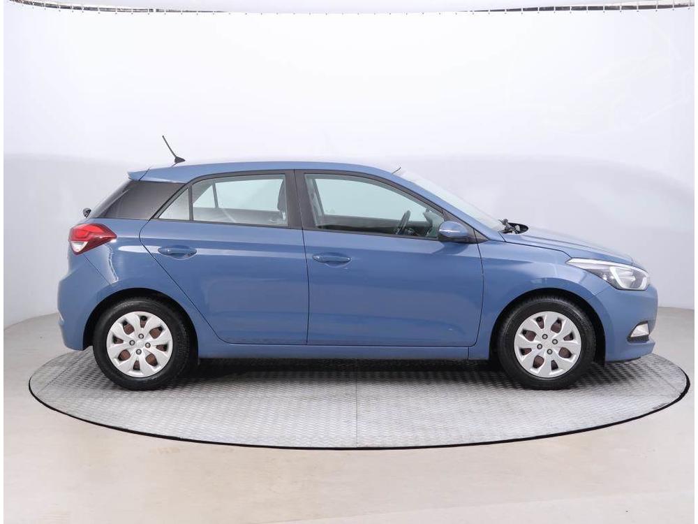 Hyundai i20 1.2, Klima, El. okna