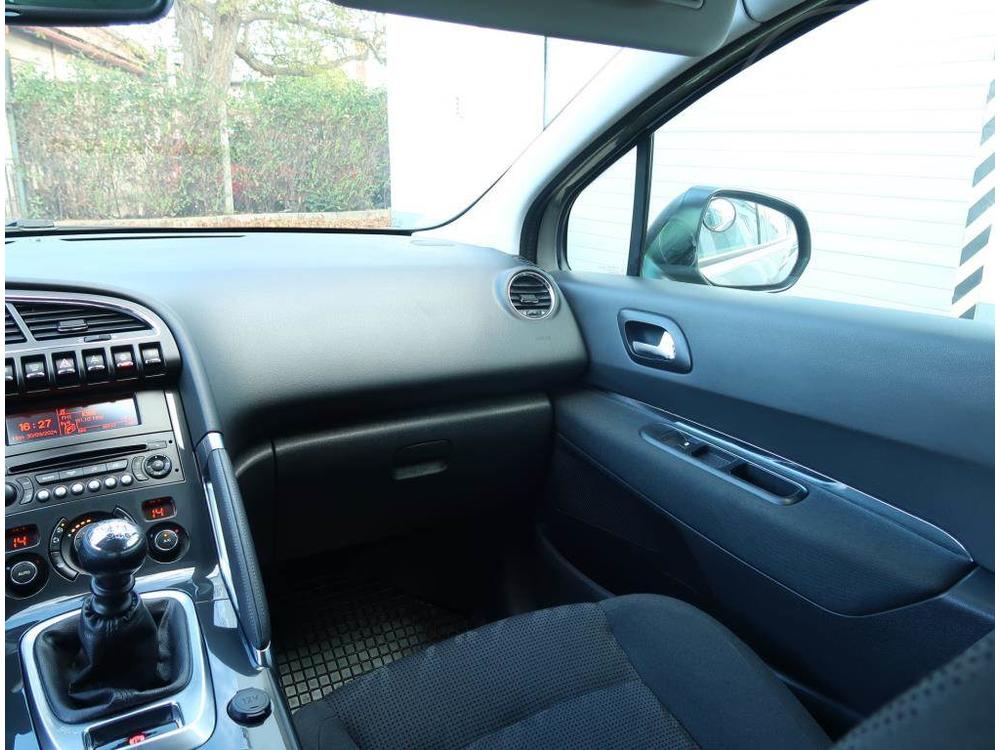 Peugeot 3008 2.0 HDi, Automatick klima